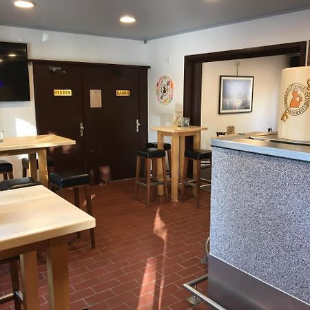 Zum armen Mann Bed and Breakfast Düsseldorf Buitenkant foto