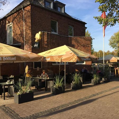 Zum armen Mann Bed and Breakfast Düsseldorf Buitenkant foto
