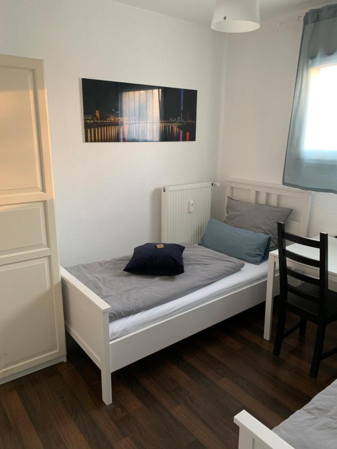 Zum armen Mann Bed and Breakfast Düsseldorf Buitenkant foto