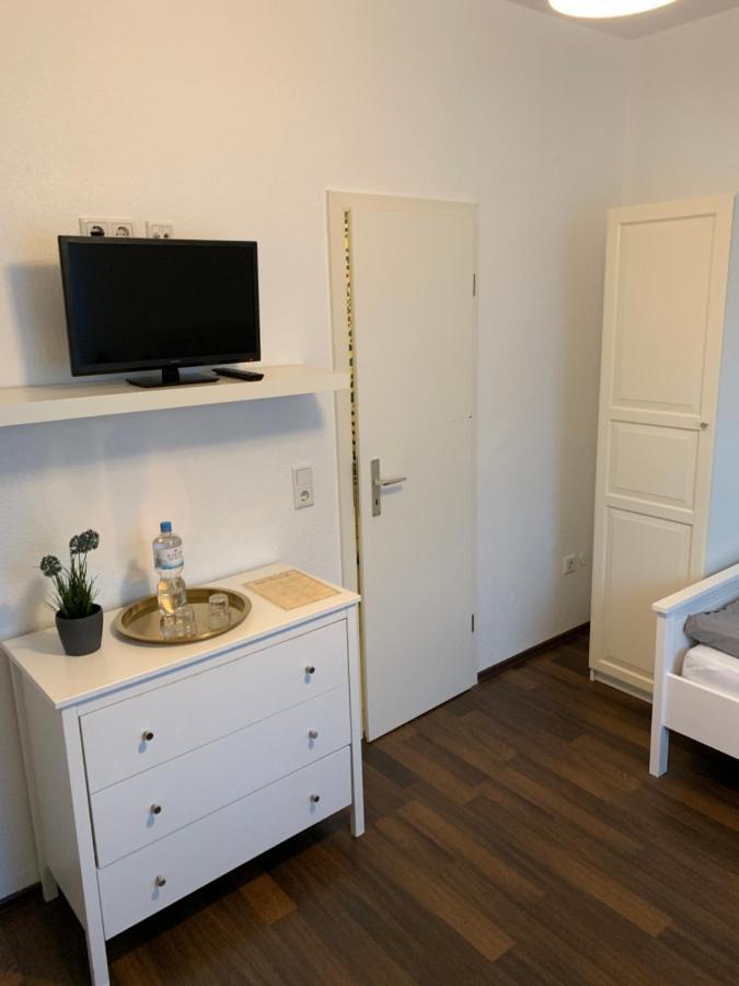Zum armen Mann Bed and Breakfast Düsseldorf Buitenkant foto