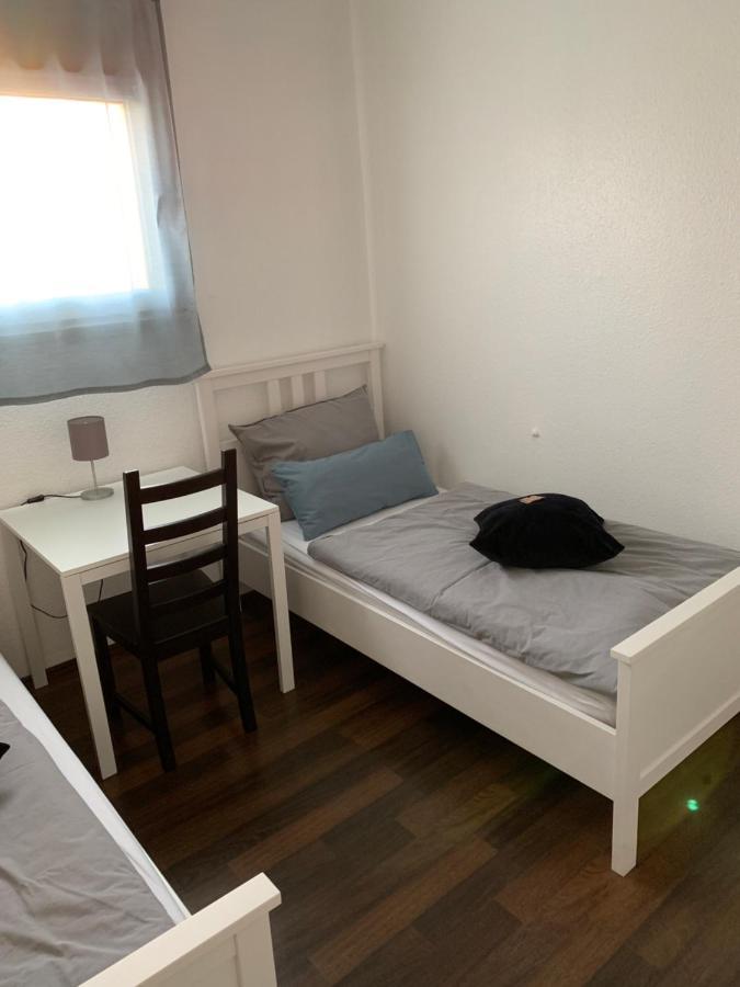 Zum armen Mann Bed and Breakfast Düsseldorf Buitenkant foto