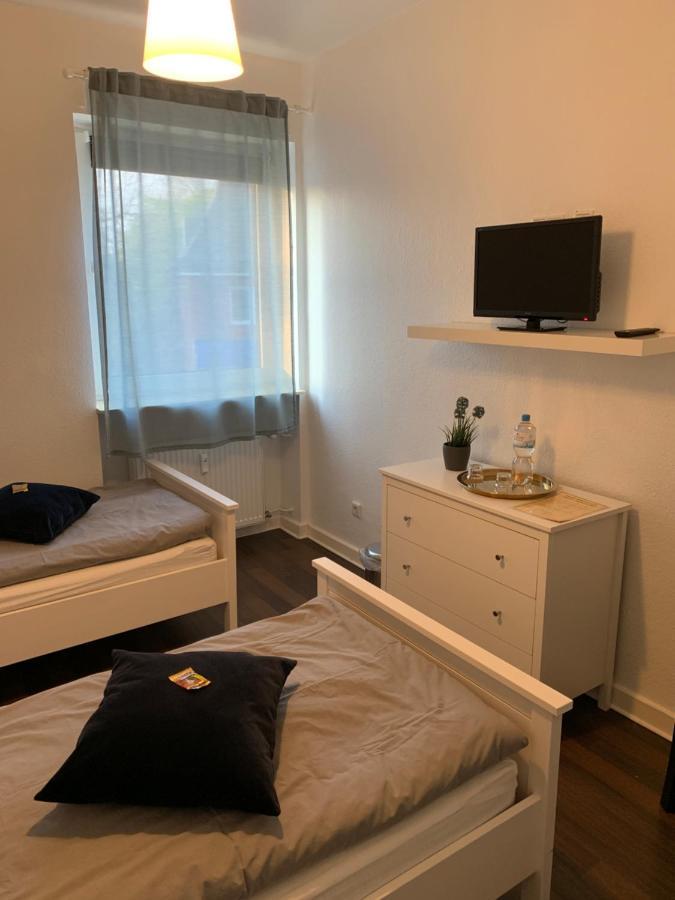 Zum armen Mann Bed and Breakfast Düsseldorf Buitenkant foto