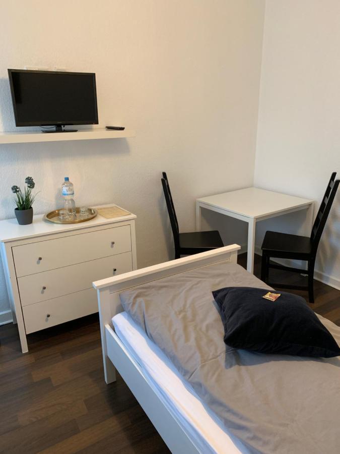 Zum armen Mann Bed and Breakfast Düsseldorf Buitenkant foto