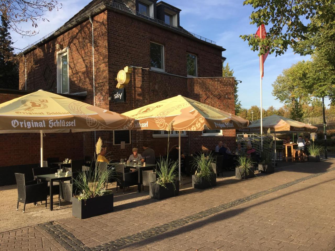 Zum armen Mann Bed and Breakfast Düsseldorf Buitenkant foto